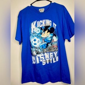 Disney Mickey hockey t shirt size large (Disney parks)